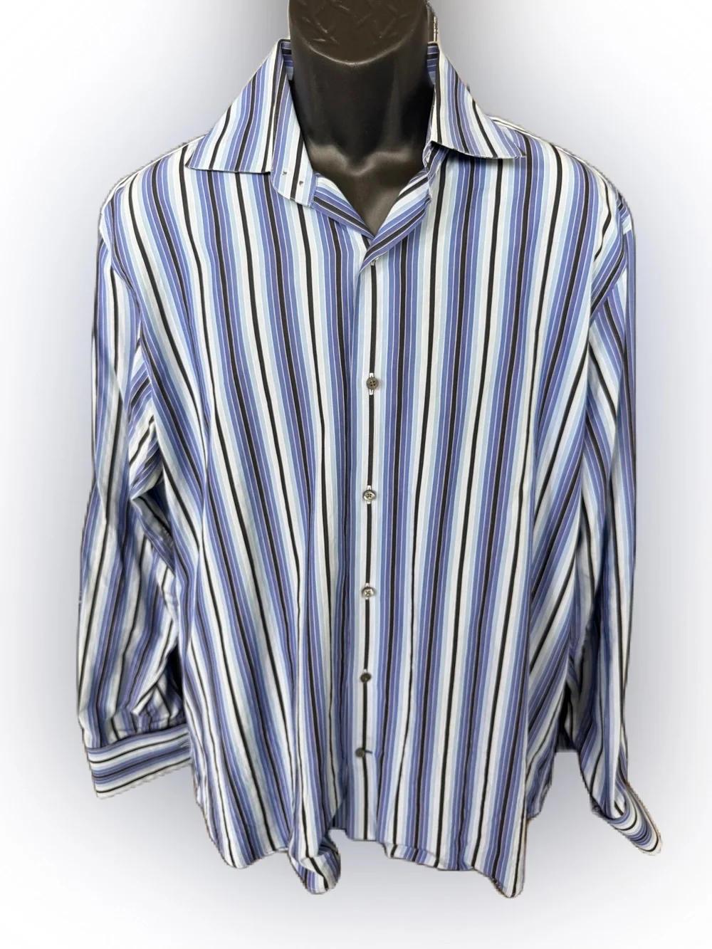 Banana Republic Men’s Blue and Black Striped Long Sleeve Button Down Shirt. XL